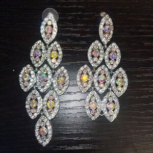 Earrings missing one end